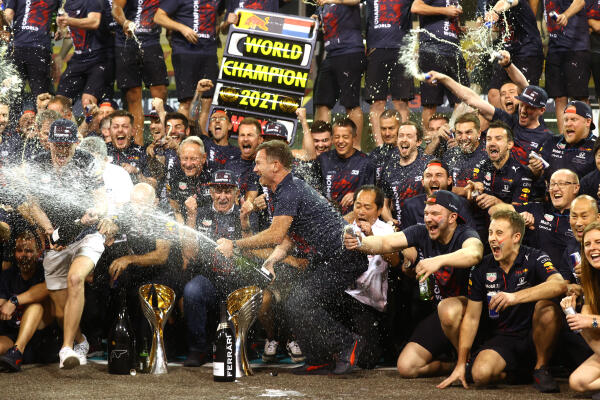 Verstappen wereldkampioen abu dhabi 2021