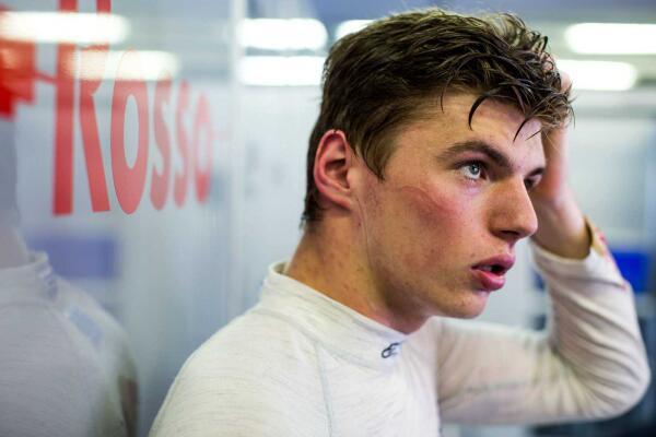 images_Formule1_2015_coureurs_Max_Verstappen_Scuderia_Toro_Rosso_GP_Hongarije_2015