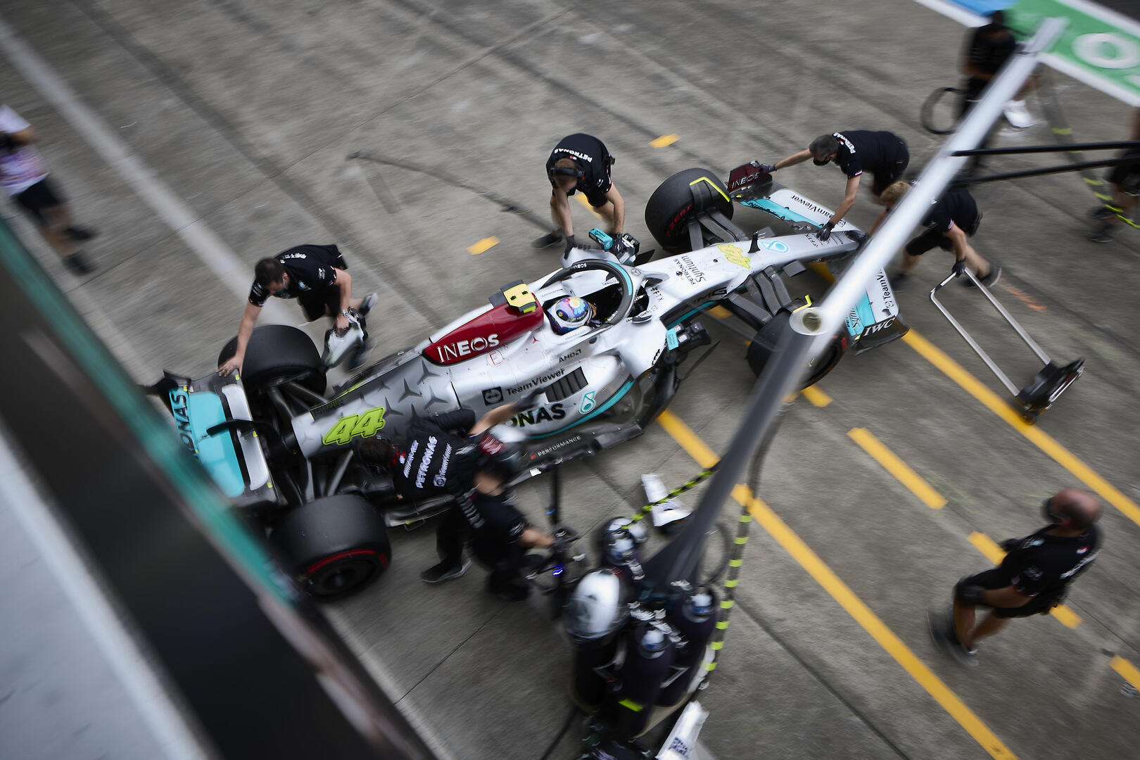 Mercedes suzuka
