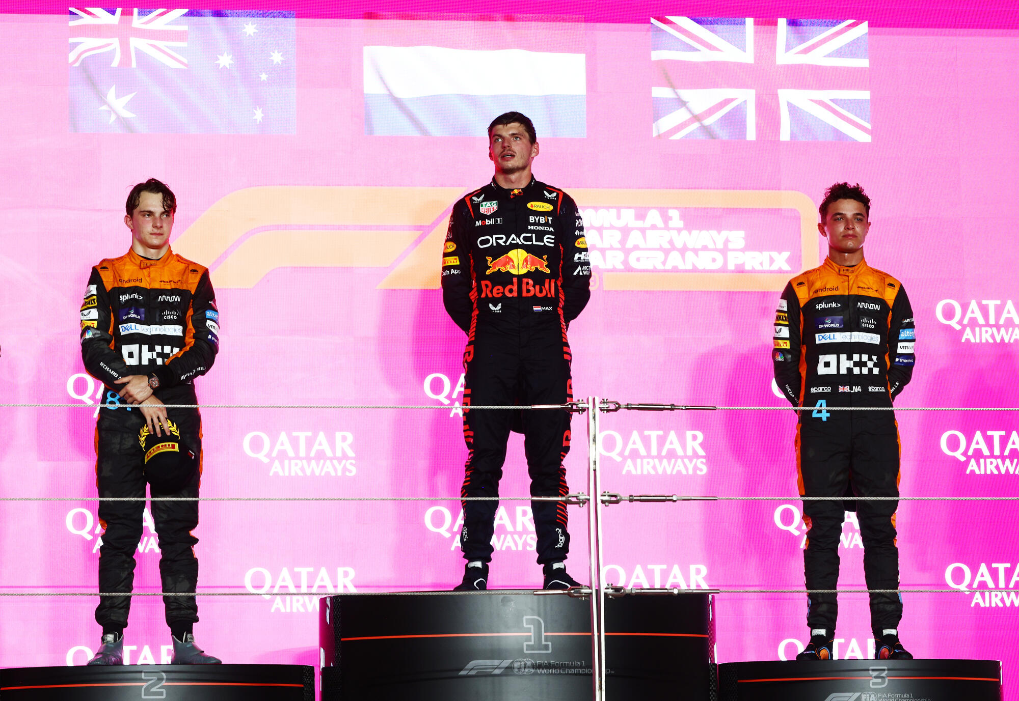 Verstappen wint op podium