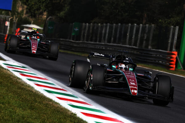 AlfaRomeo_Auto_Monza_Italie_Zondag