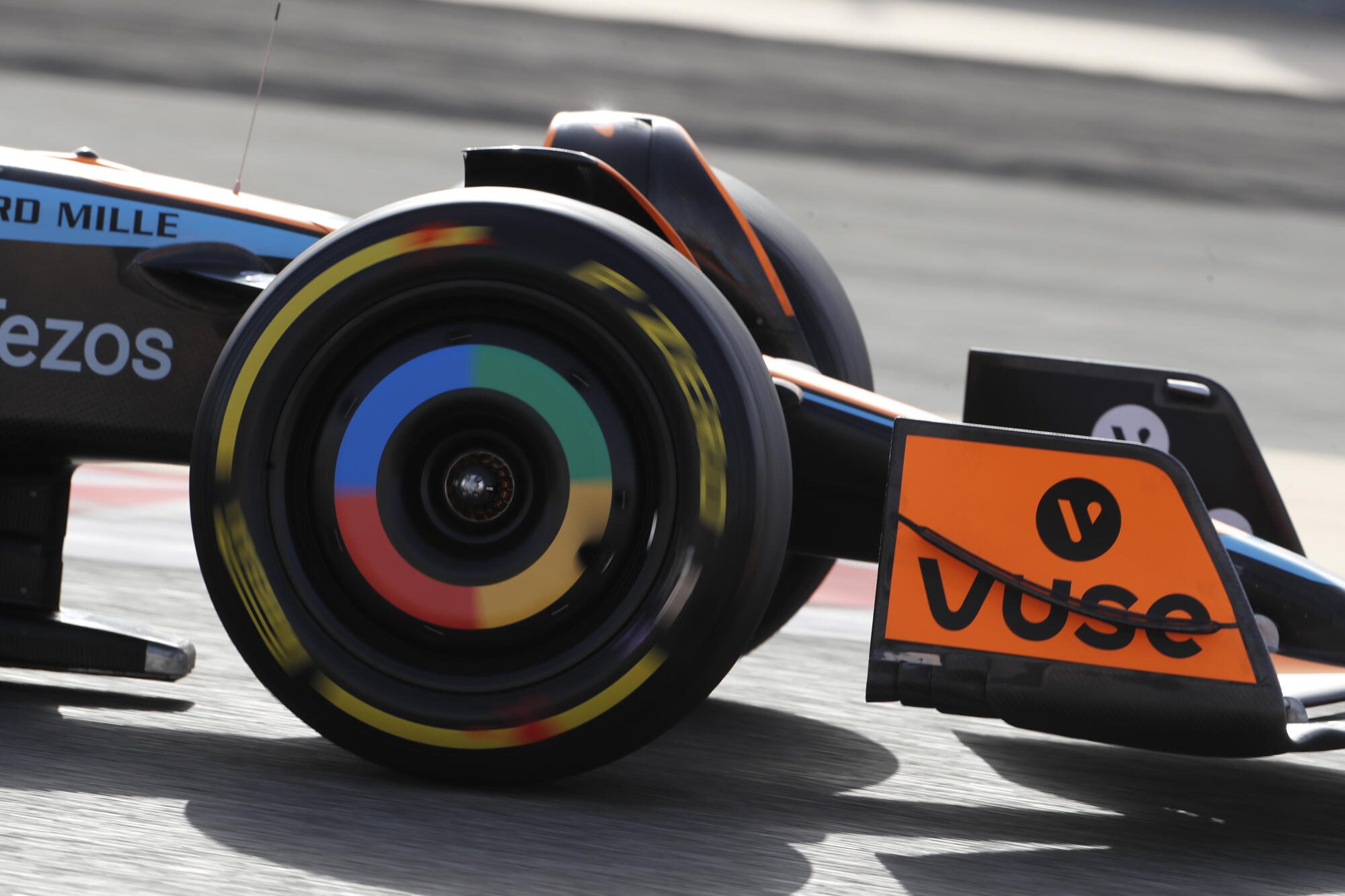 banden-mclaren-bahrein