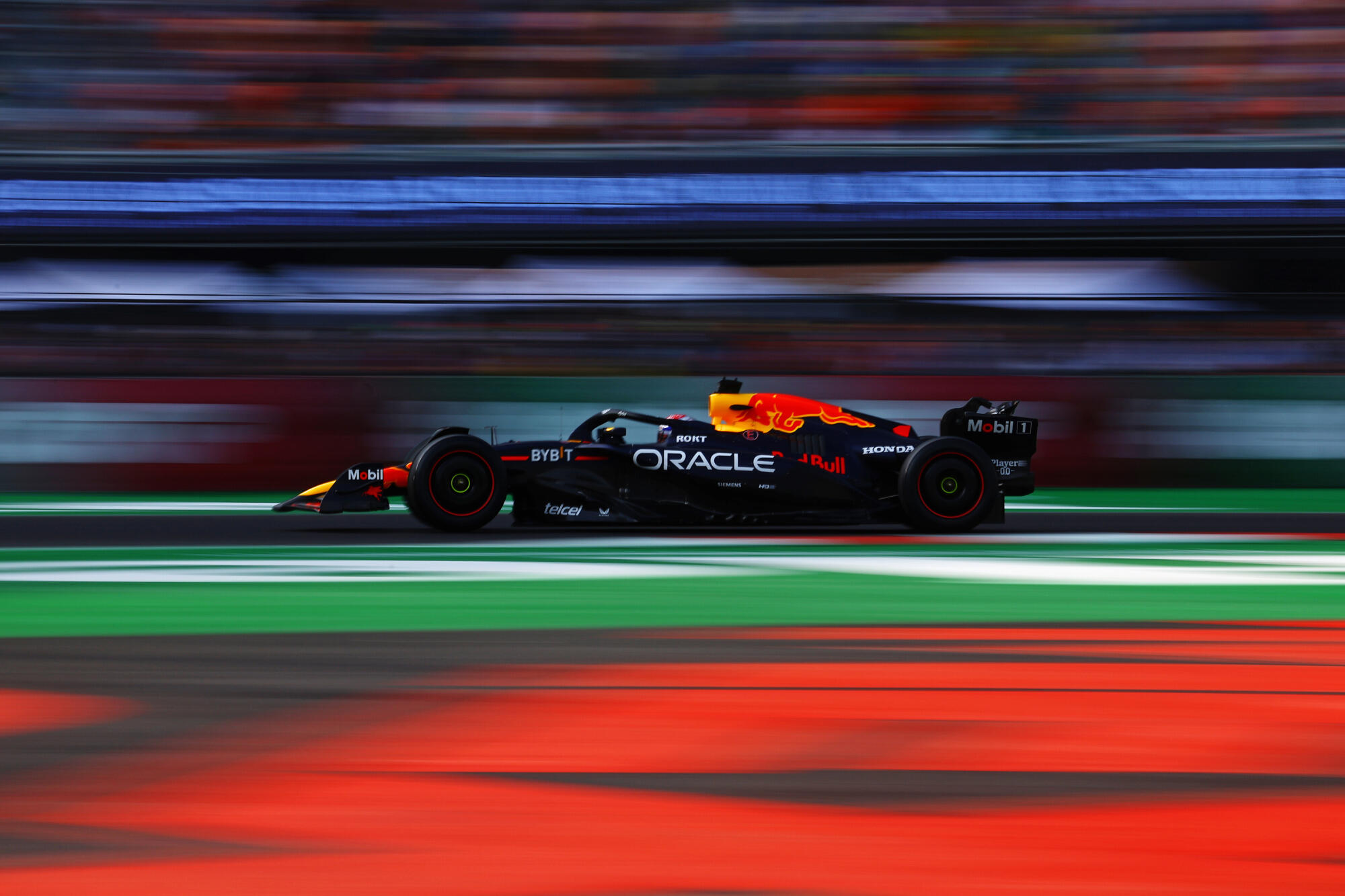 Max Verstappen auto Mexico
