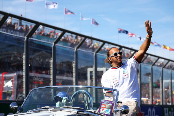lewis hamilton melbourne track