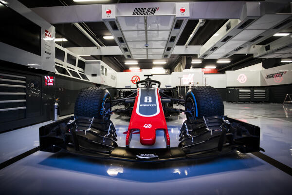 VF18-in-garage-III-944