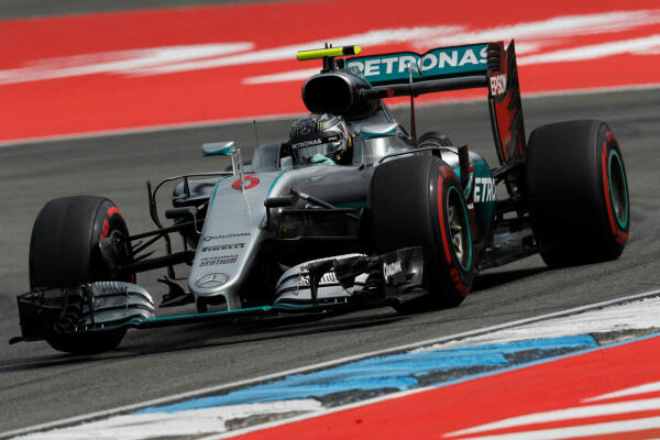 Nico_Rosberg_Mercedes_AMG_F1_GP_Duitsland