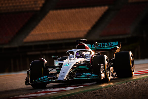 Mercedes W13 - Header