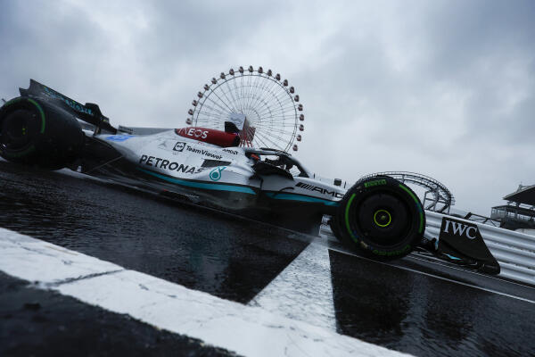 Mercedes George Russell Japan