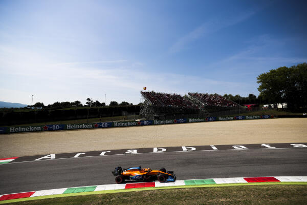 2020TuscanGrandPrixFriday_GP2009_102127A09I2662