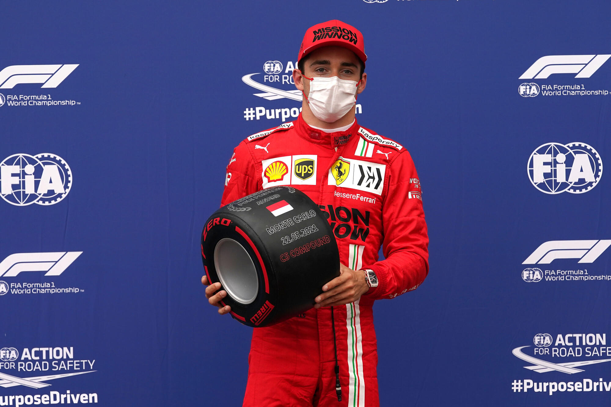 21051-scuderia-ferrari-monaco-gp-saturday