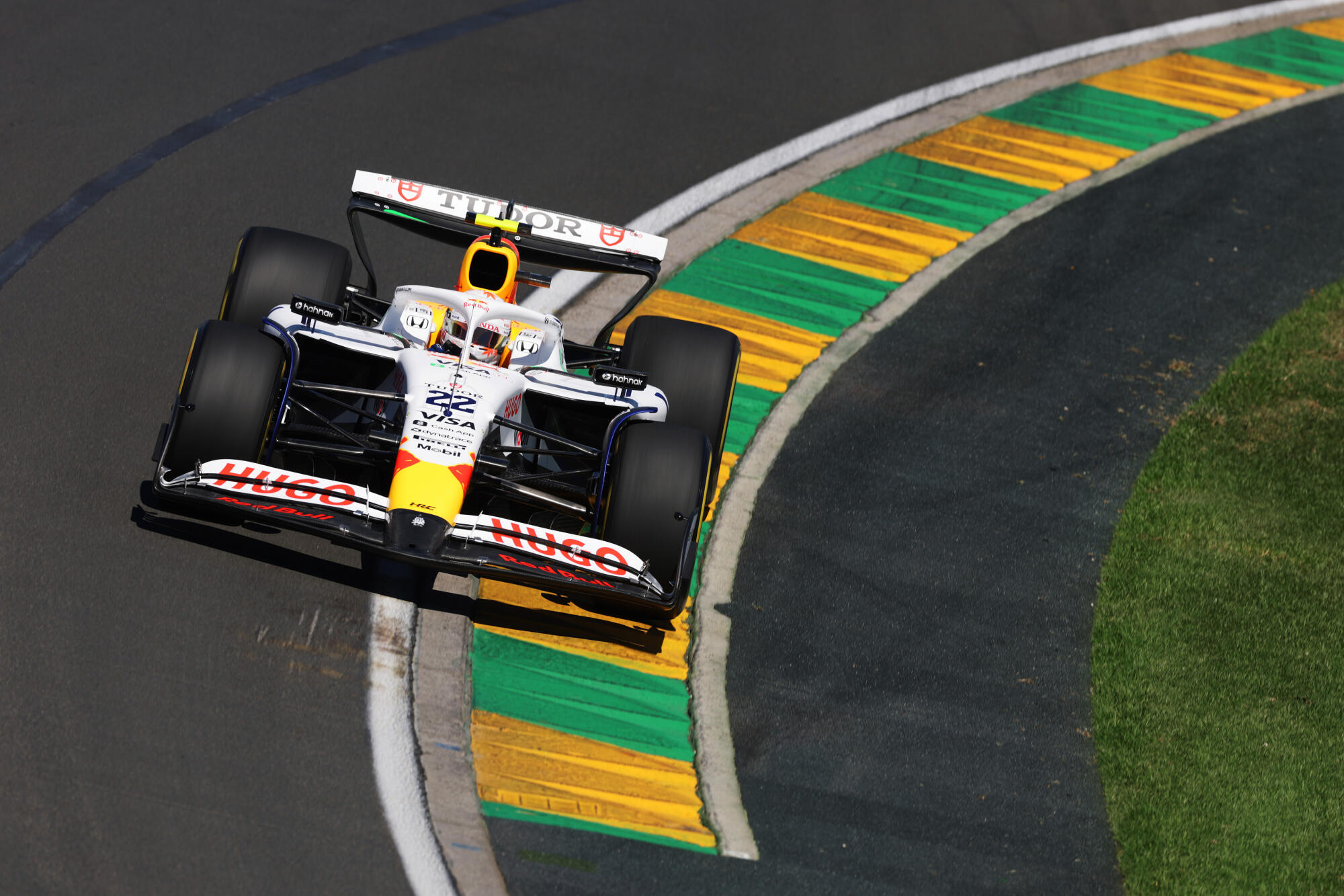 Yuki Tsunoda Isack Hadjar Racing Bulls albert park