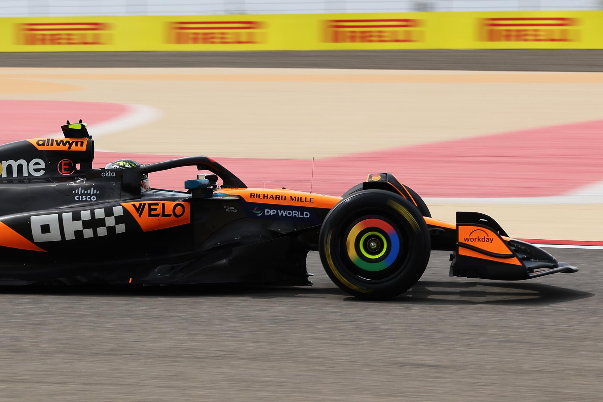 MCLAREN 2025