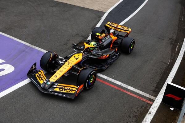 McLaren Norris pitlane Silverstone