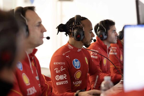 Hamilton test Ferrari 2025 2