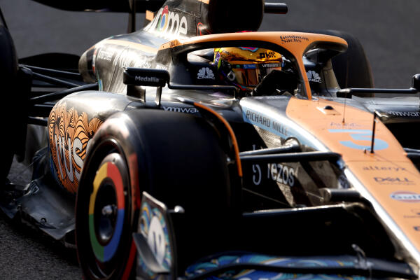 Daniel Ricciardo zaterdag Abu Dhabi 2022