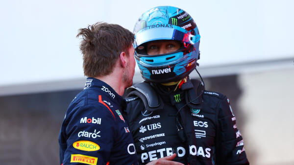 Verstappen en Russell sprint Baku 2023