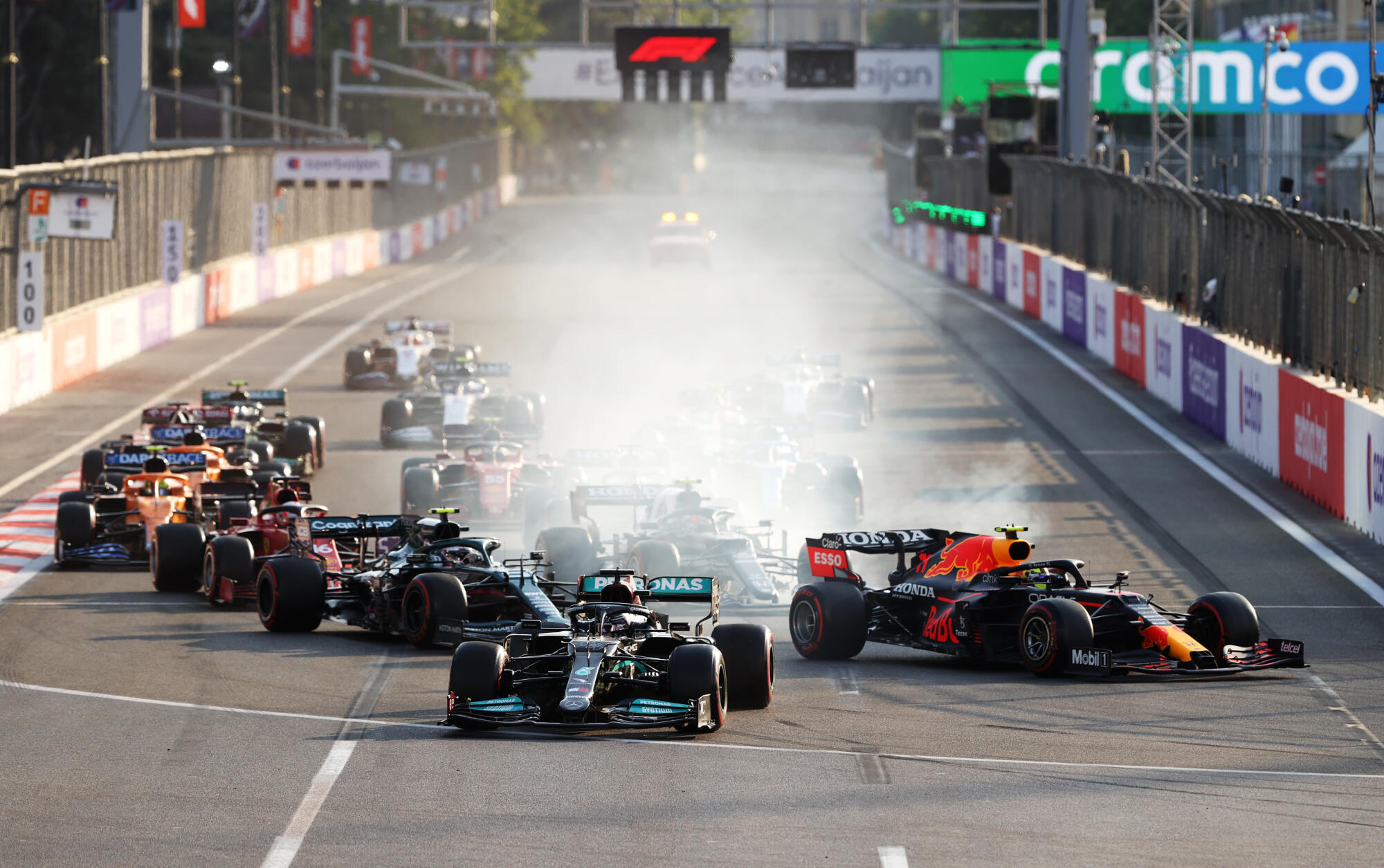 2021 Baku Lewis Hamilton lock up