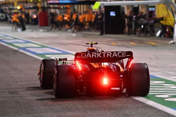 Mclaren achterkant Bahrein 2023
