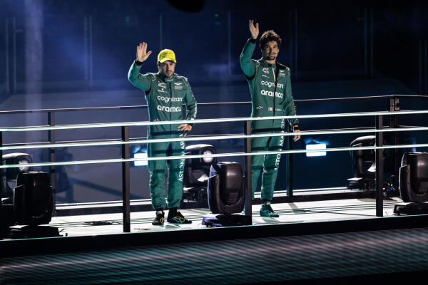 Alonso en Stroll samen op box in Las Vegas