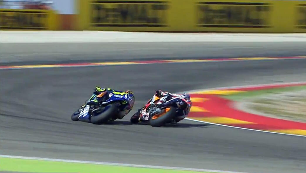 images_MotoGP_2015_september_150927_ARA_MotoGP_rossi-pedrosa