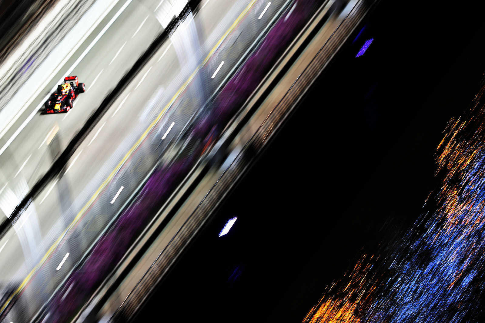 images_2016_F1_09_GP_Singapore_Max_Verstappen_Red_Bull_Racing_F1_Grand_Prix_Singapore_2016_T