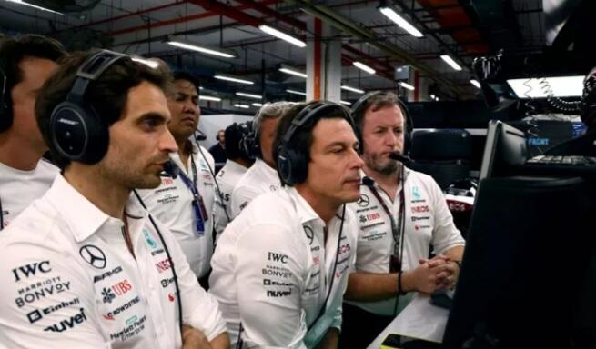 d'Ambrosio naast Toto Wolff